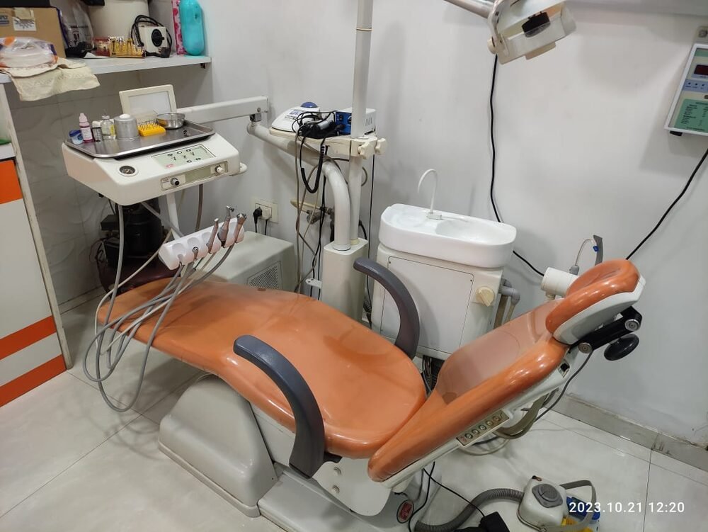 Chairside equipment at Tanusha Dental Care Clinic